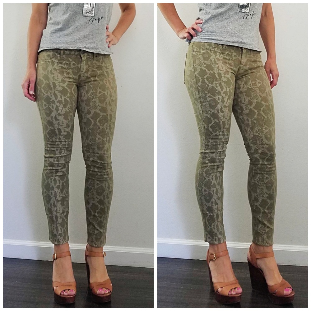 Rich and skinny jeans